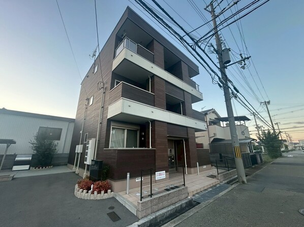 ヴェルデュール・グレイスの物件外観写真